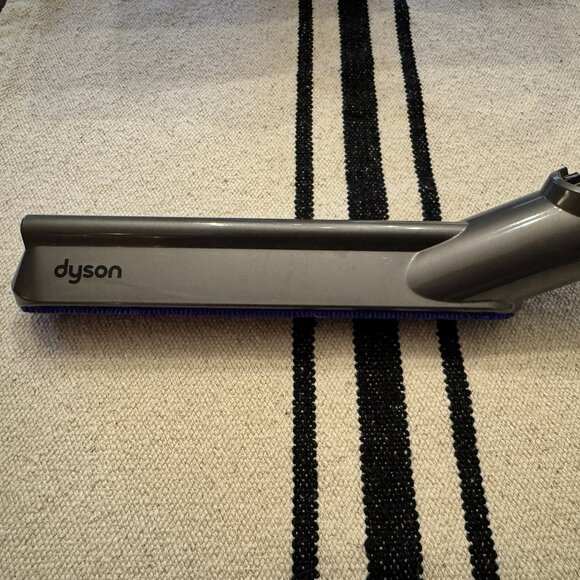 Dyson Carbon Fiber Soft Dusting Brush - Picture 1 of 4